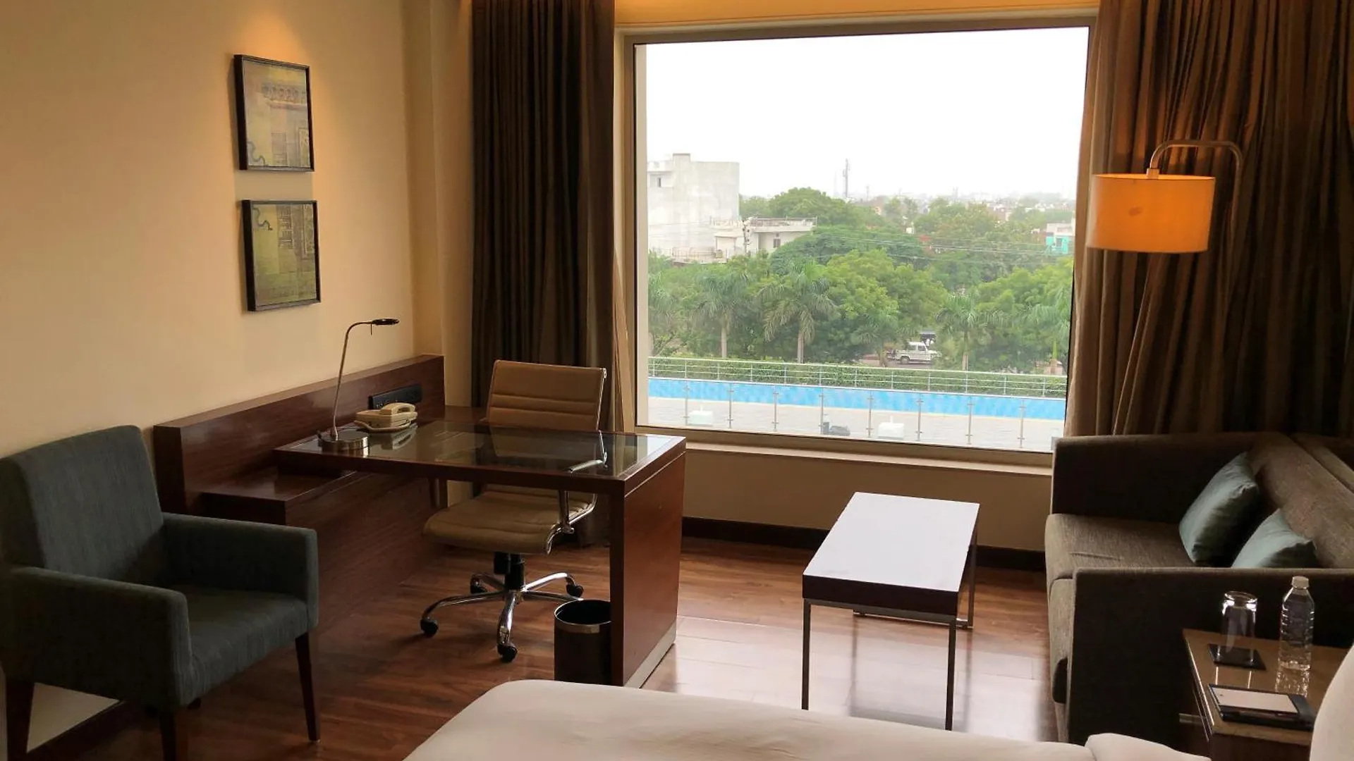 מלון Doubletree By Hilton Agra 5*, אגרה