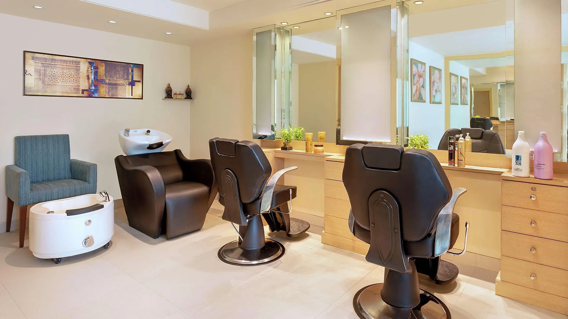 Отель Doubletree By Hilton Agra