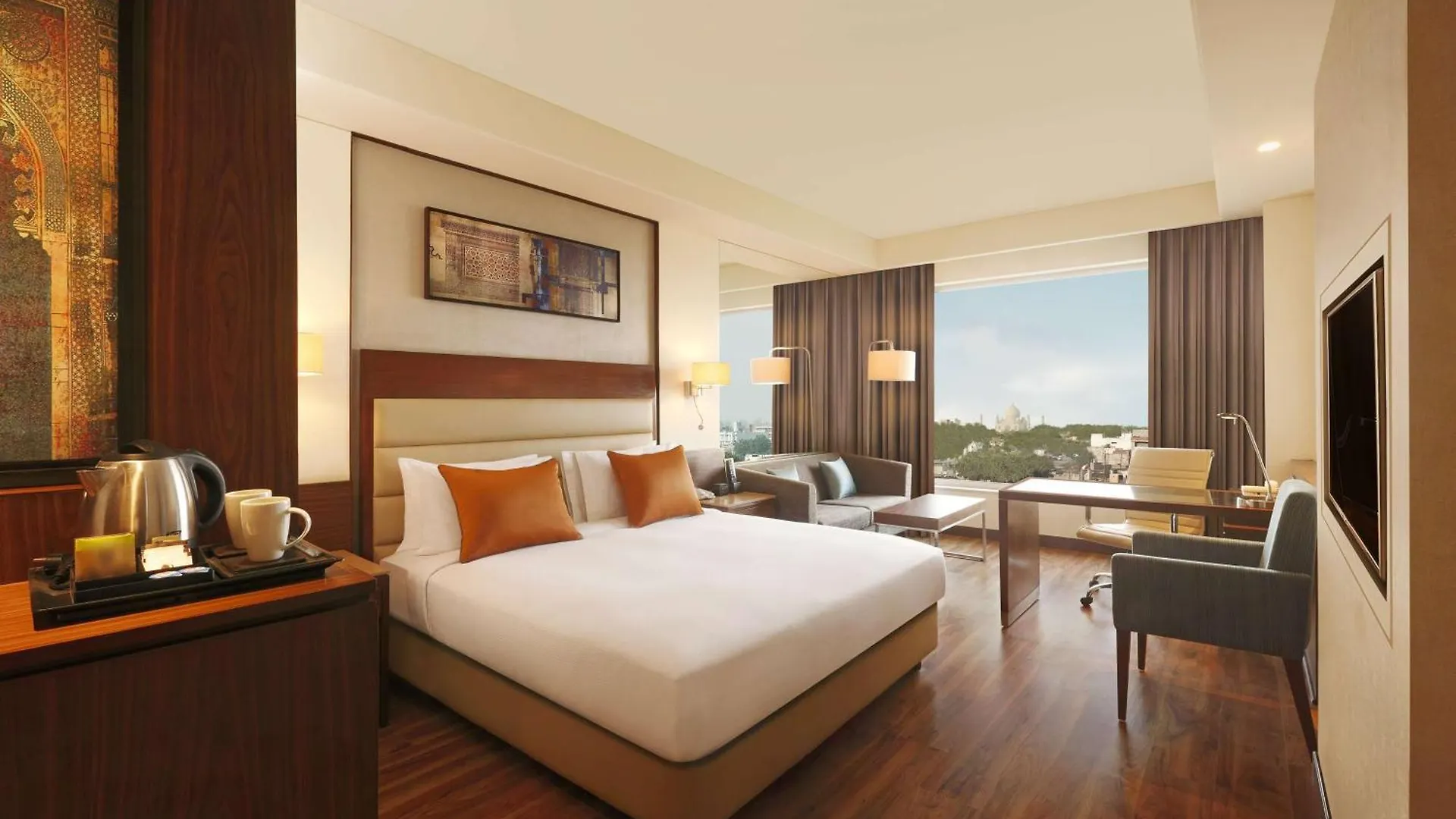Отель Doubletree By Hilton Agra
