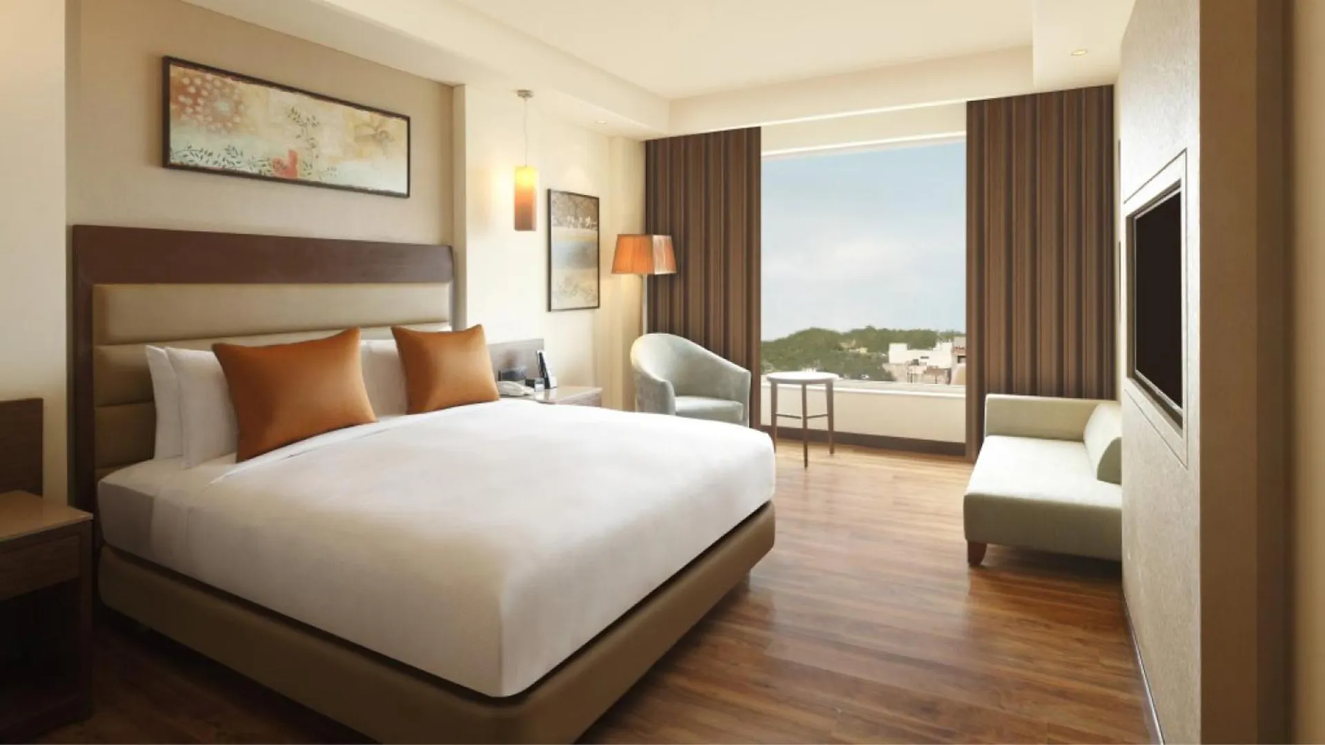 Отель Doubletree By Hilton Agra  Агра