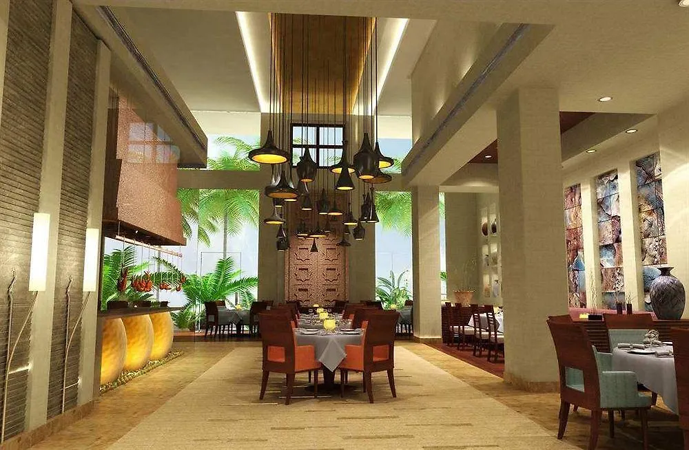 Doubletree By Hilton Agra Hotel 5*, Agra (Uttar Pradesh) India
