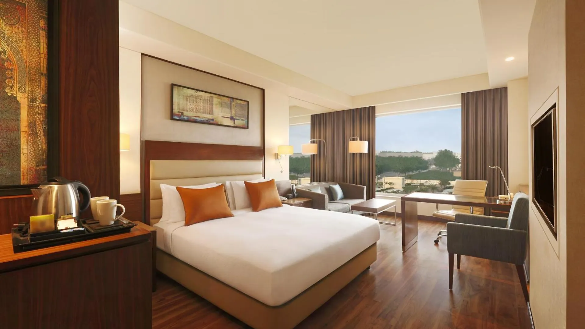 Doubletree By Hilton Agra Hotel